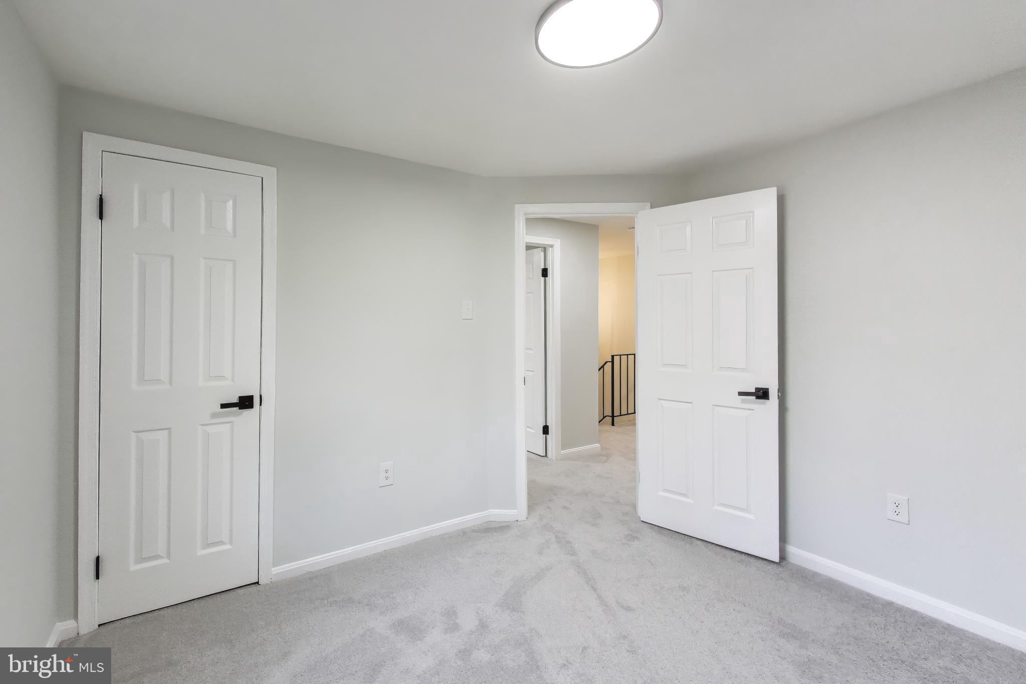 PINEWOOD HILL - Residential