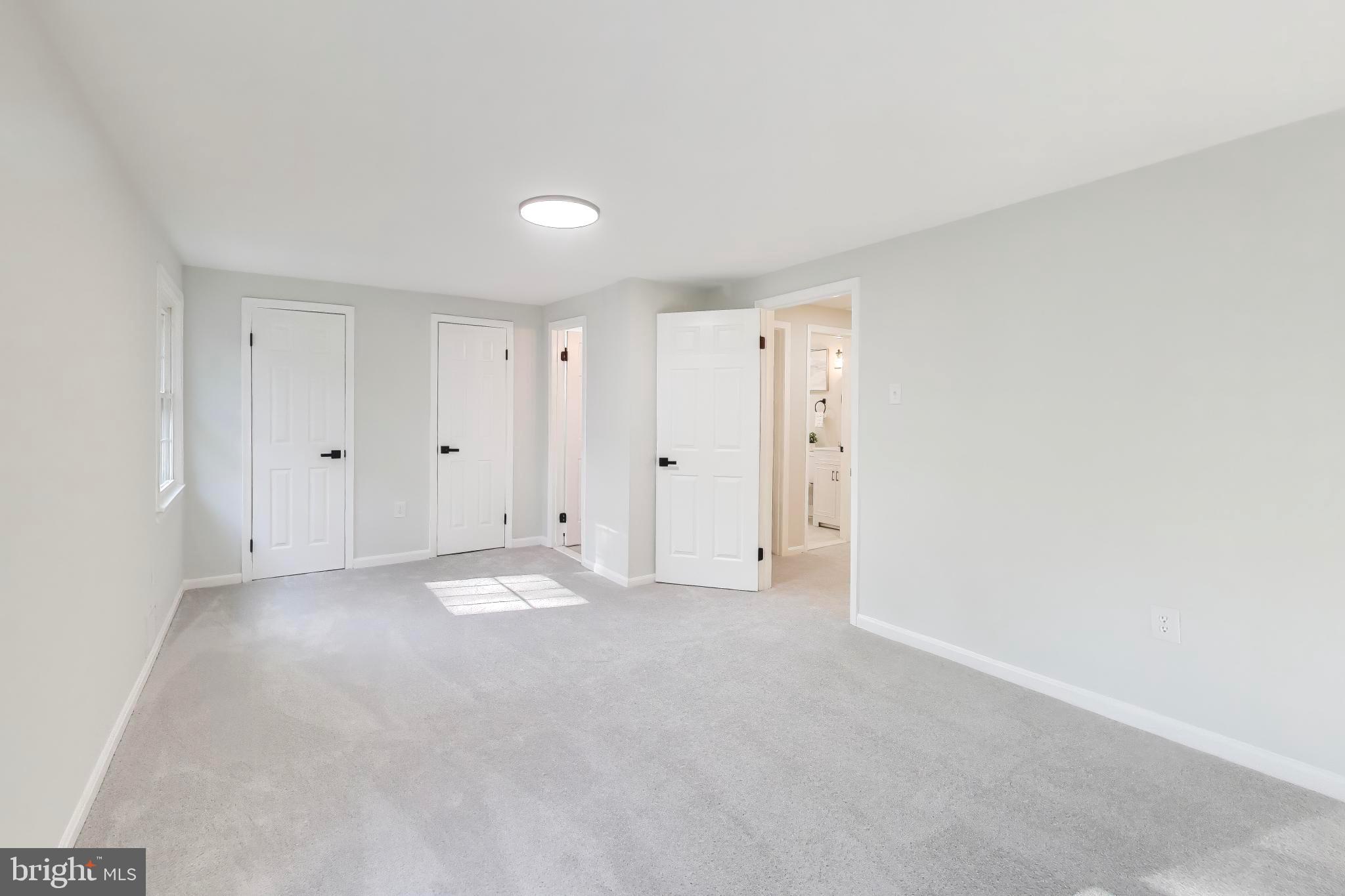 PINEWOOD HILL - Residential