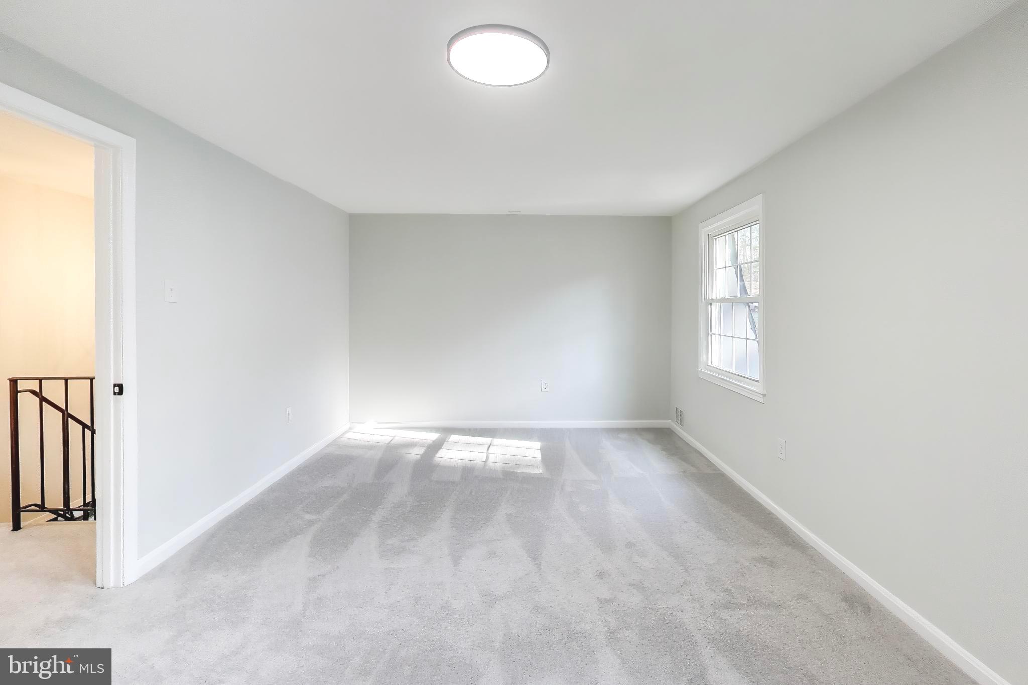 PINEWOOD HILL - Residential