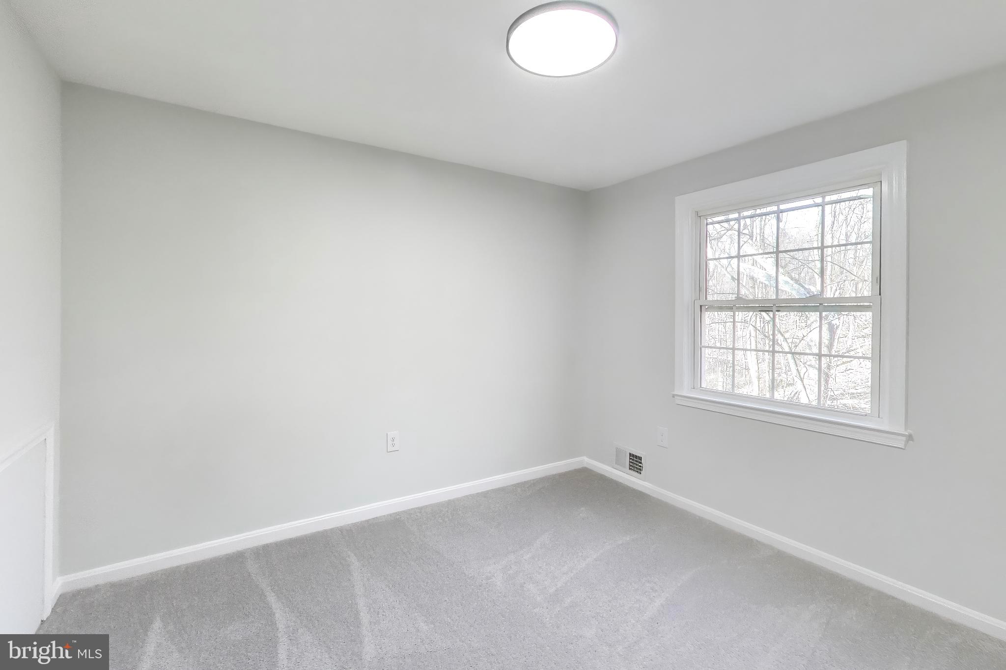 PINEWOOD HILL - Residential