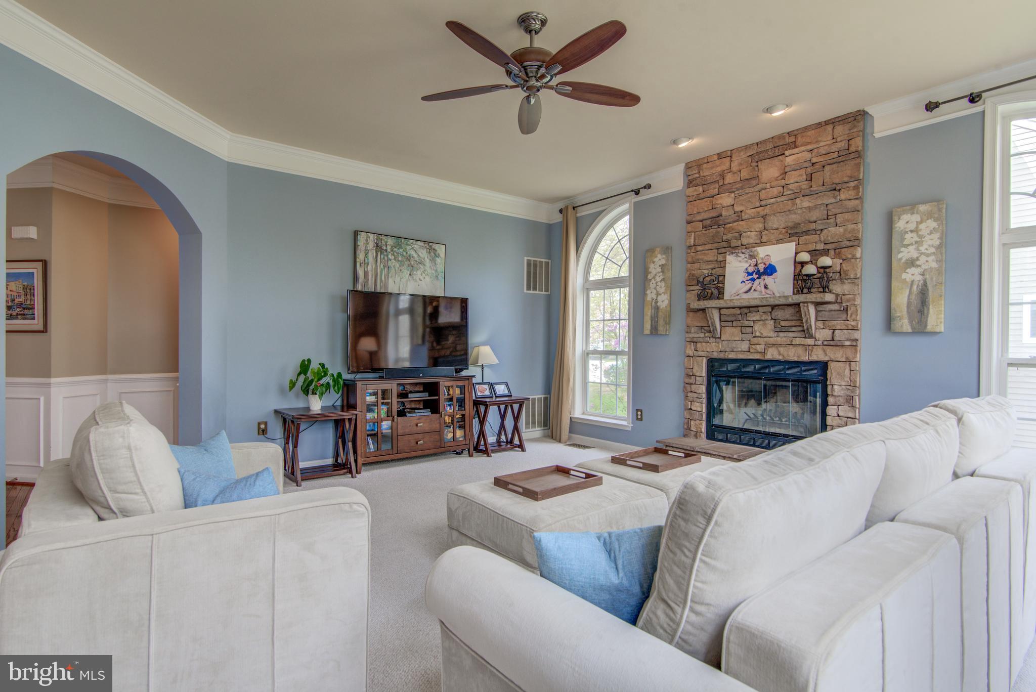 SIGNATURE AT BROADLANDS - Residential Lease