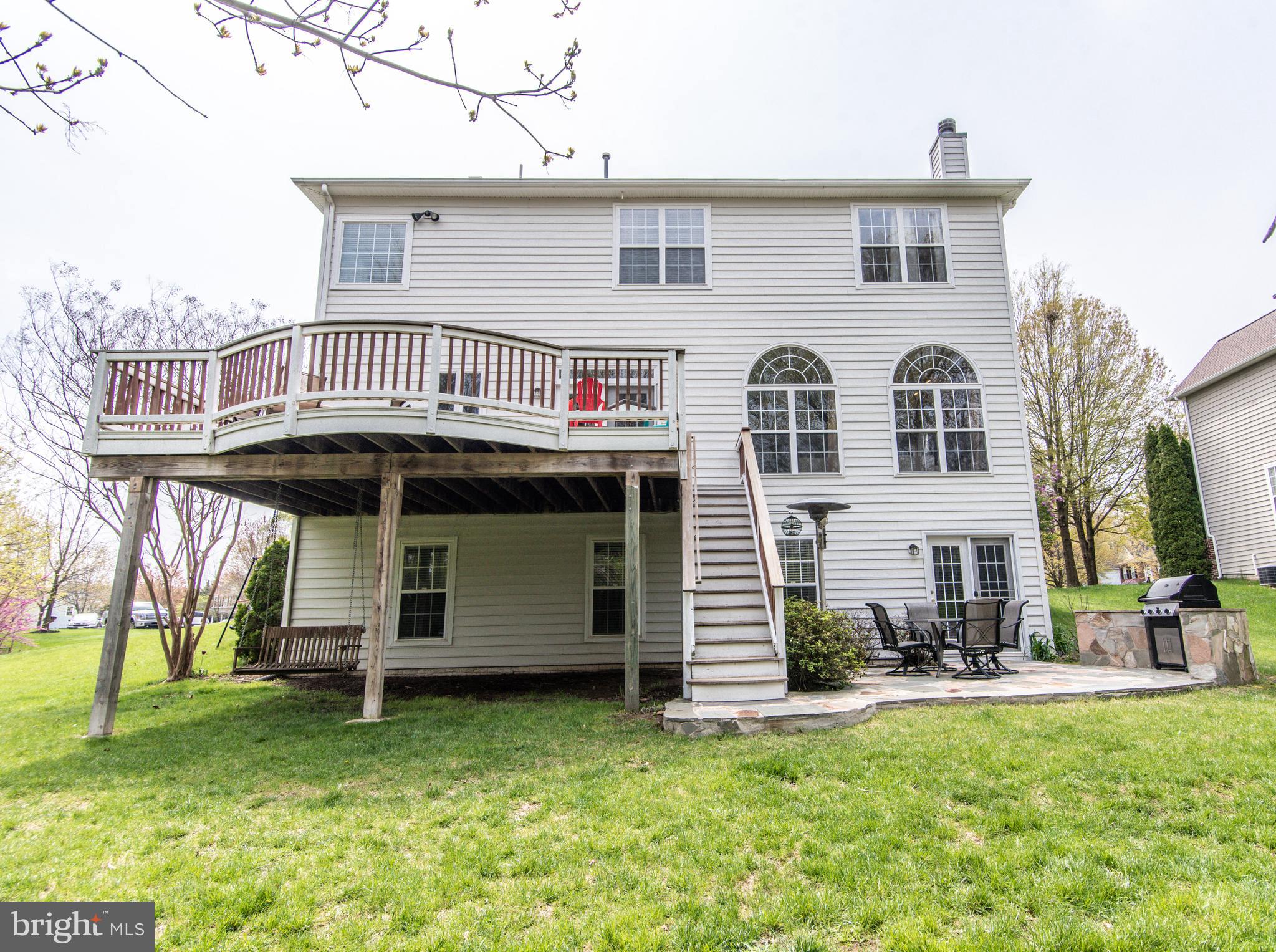 SIGNATURE AT BROADLANDS - Residential Lease