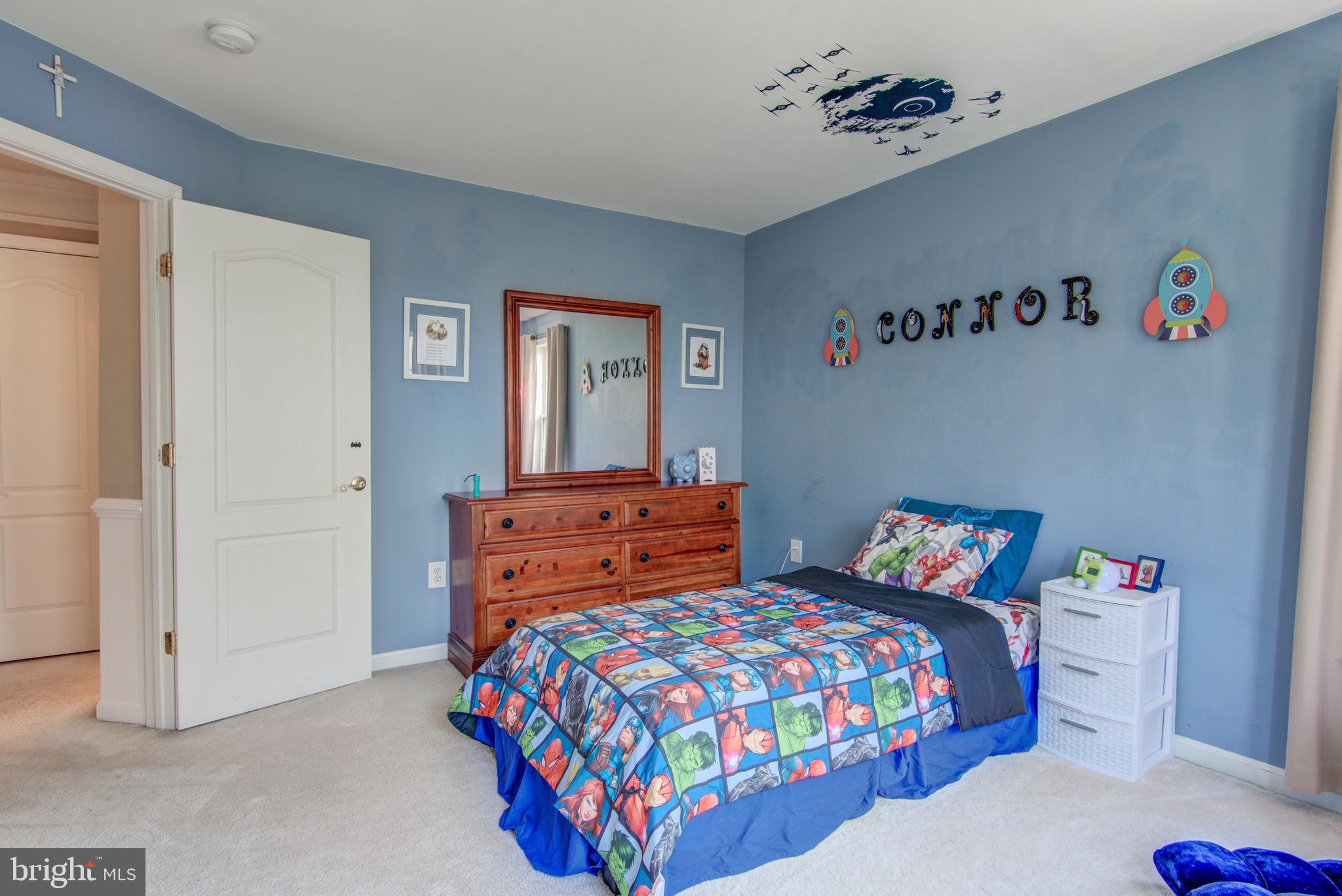 SIGNATURE AT BROADLANDS - Residential Lease