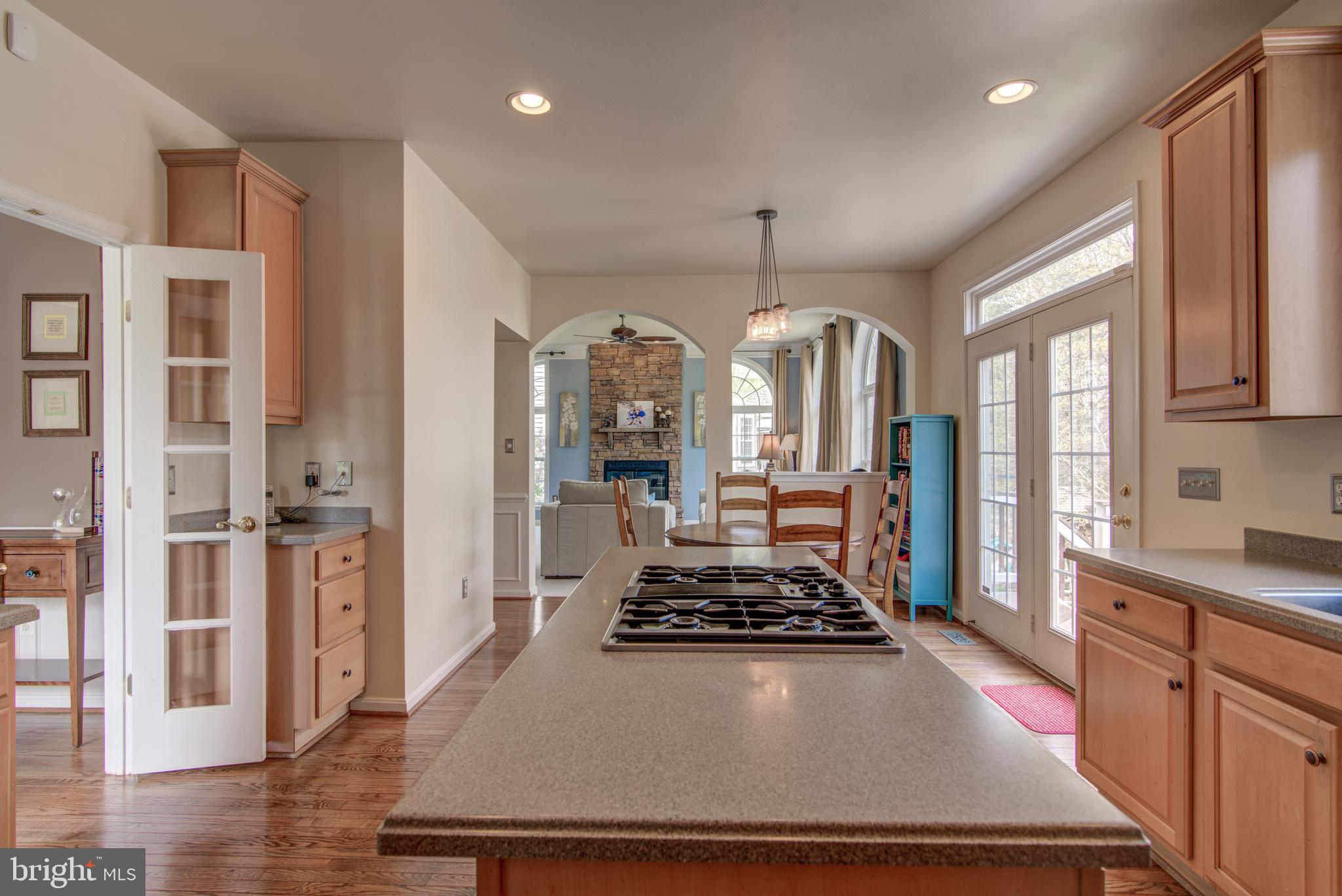 SIGNATURE AT BROADLANDS - Residential Lease