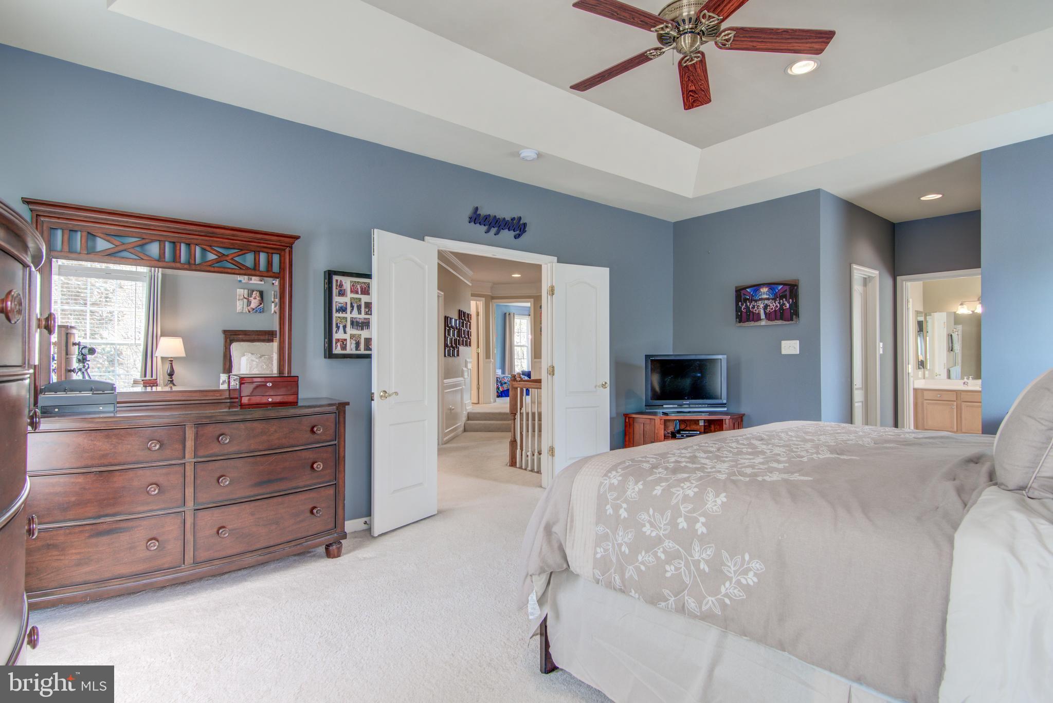 SIGNATURE AT BROADLANDS - Residential Lease