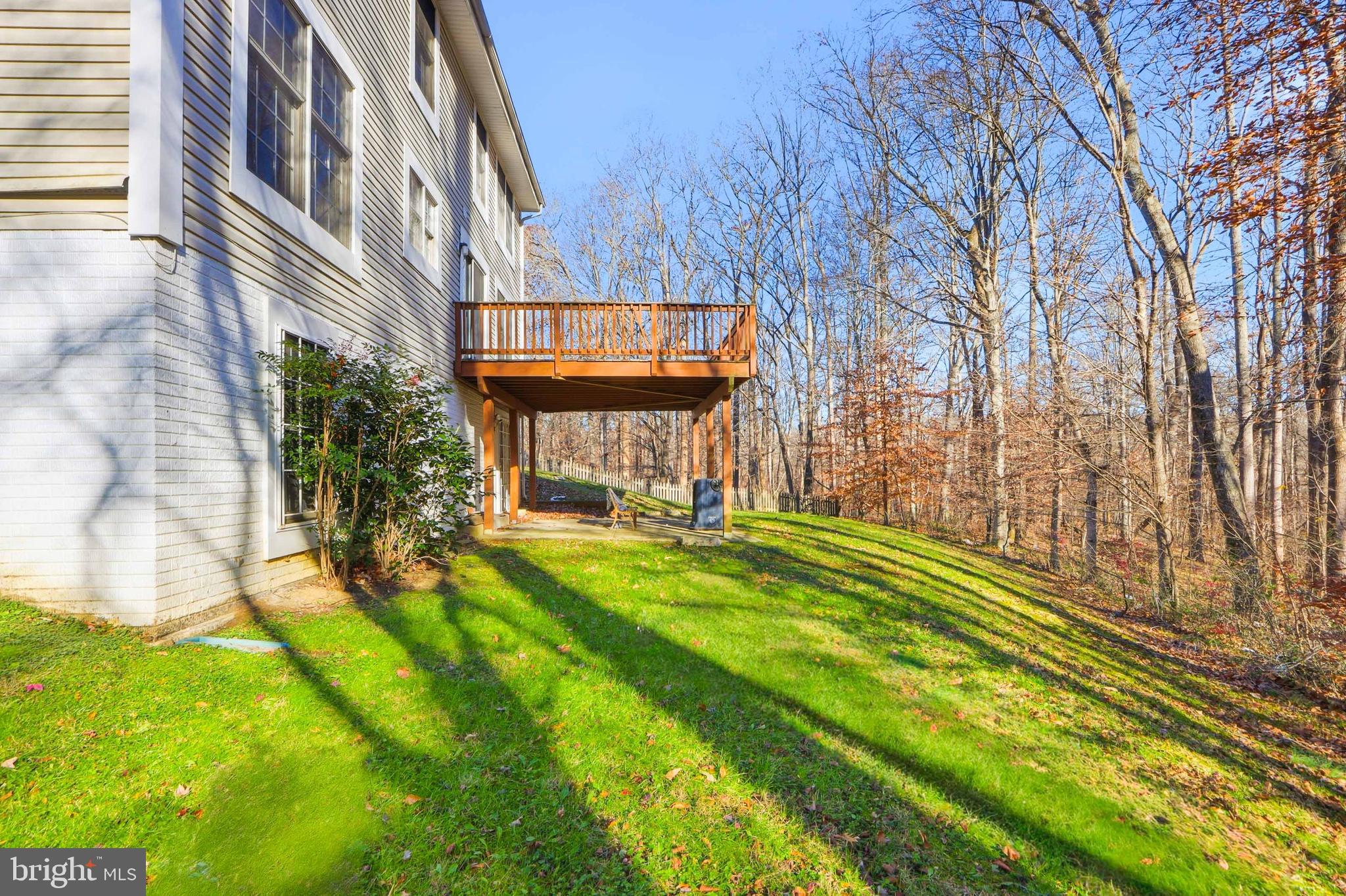 11517 BENNINGTON DRIVE