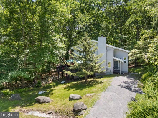 109 CLOVER LN, EAST STROUDSBURG, PA 18301 - Image a2d760b8a5cf2a8a19552cb16f878970/3767956776