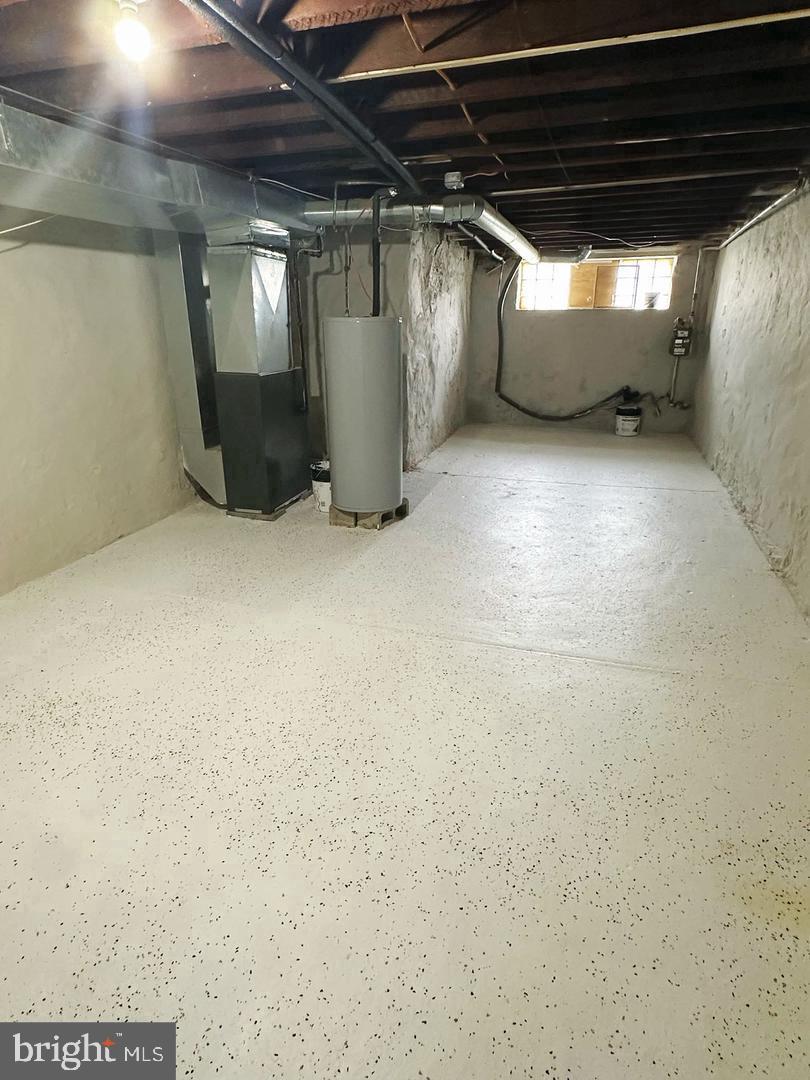 MAYFAIR (EAST) - Residential