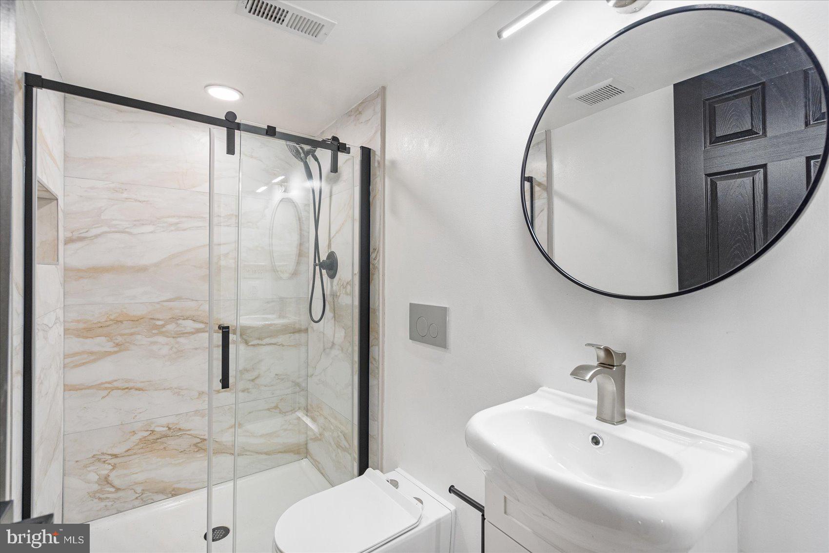 ARLINGTON - Residential