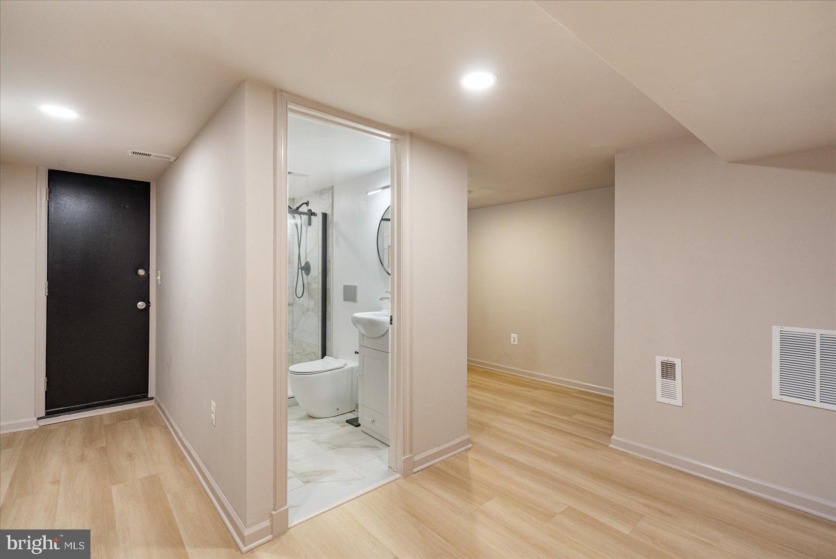 ARLINGTON - Residential