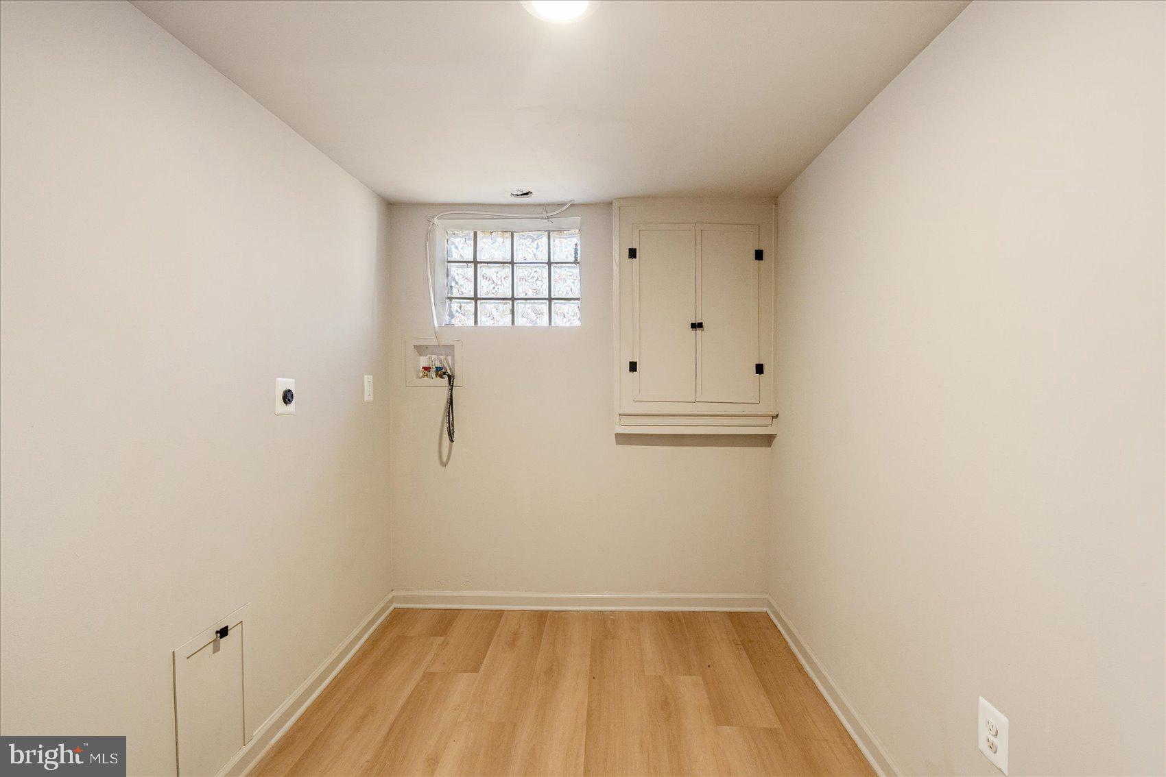 ARLINGTON - Residential