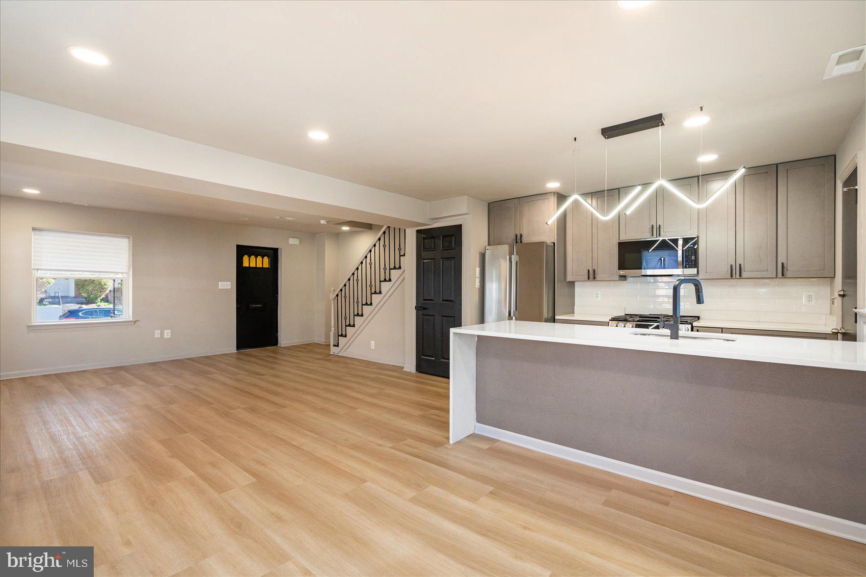 ARLINGTON - Residential