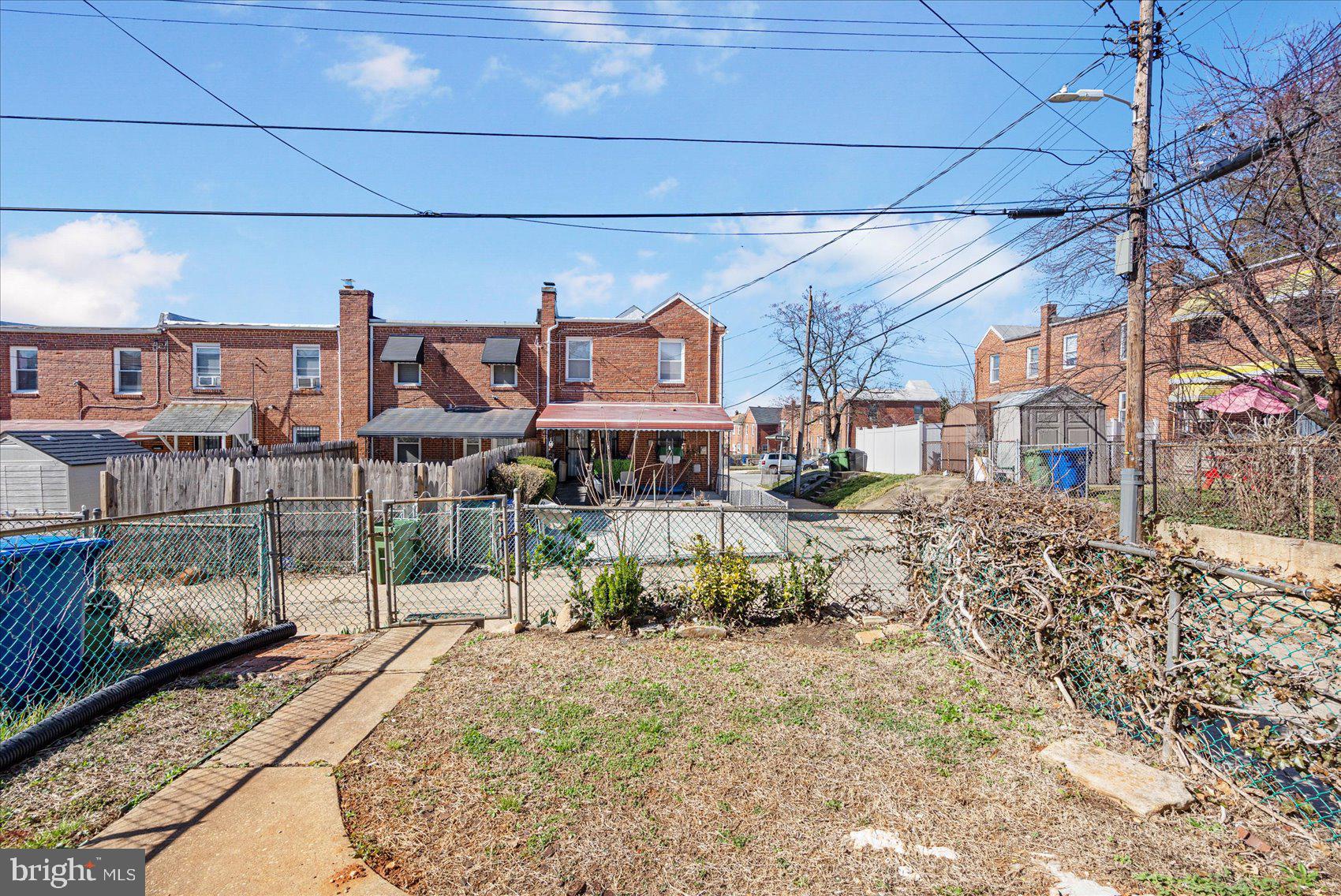 ARLINGTON - Residential