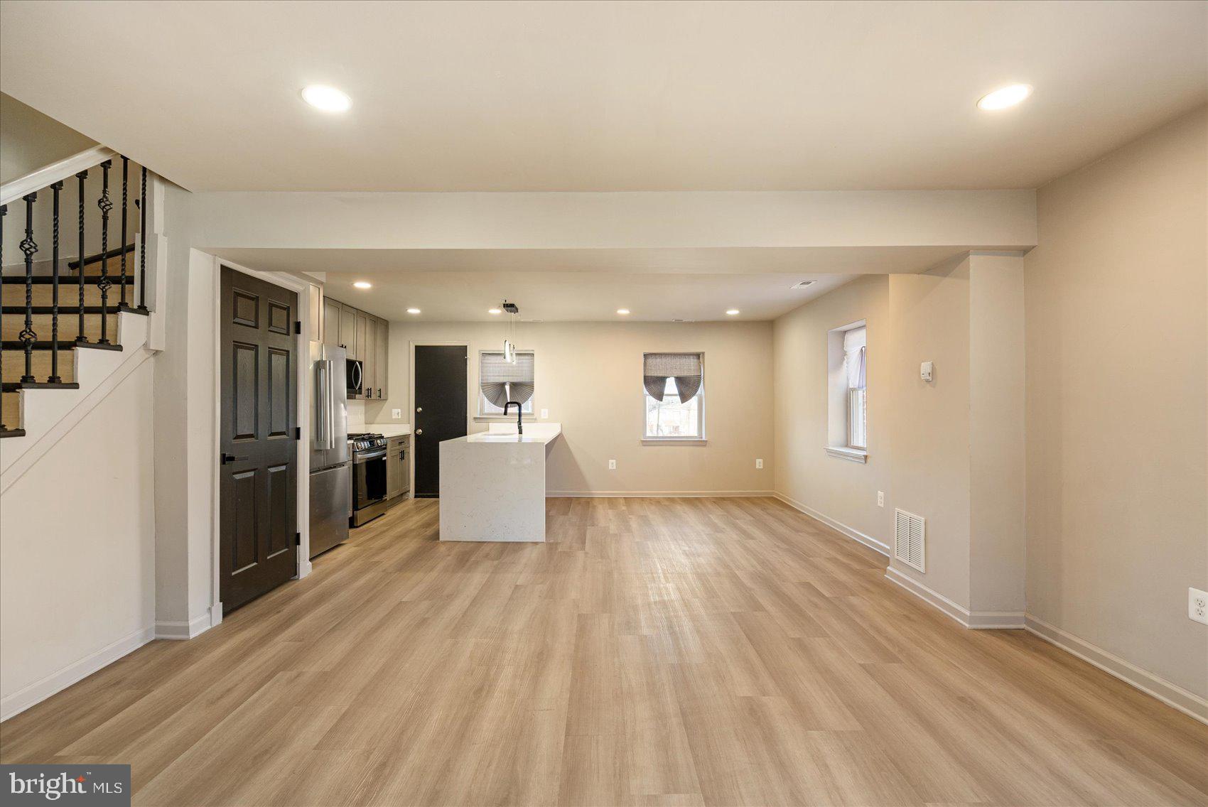 ARLINGTON - Residential