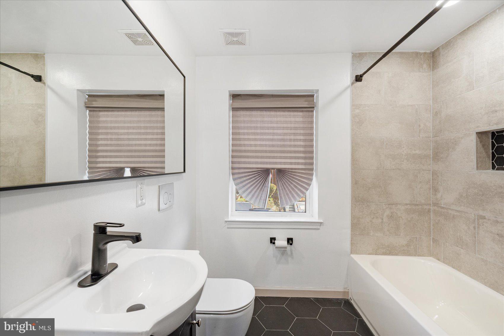 ARLINGTON - Residential