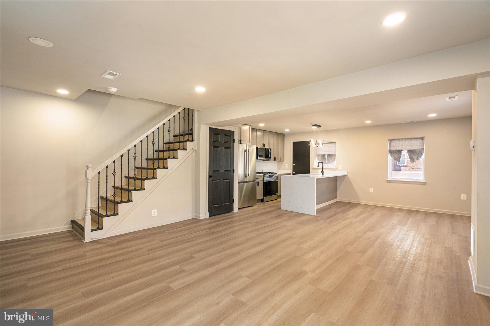 ARLINGTON - Residential