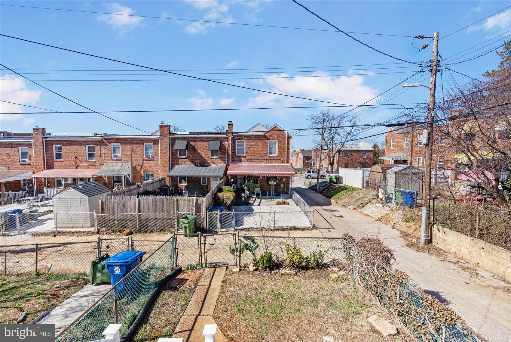 ARLINGTON - Residential