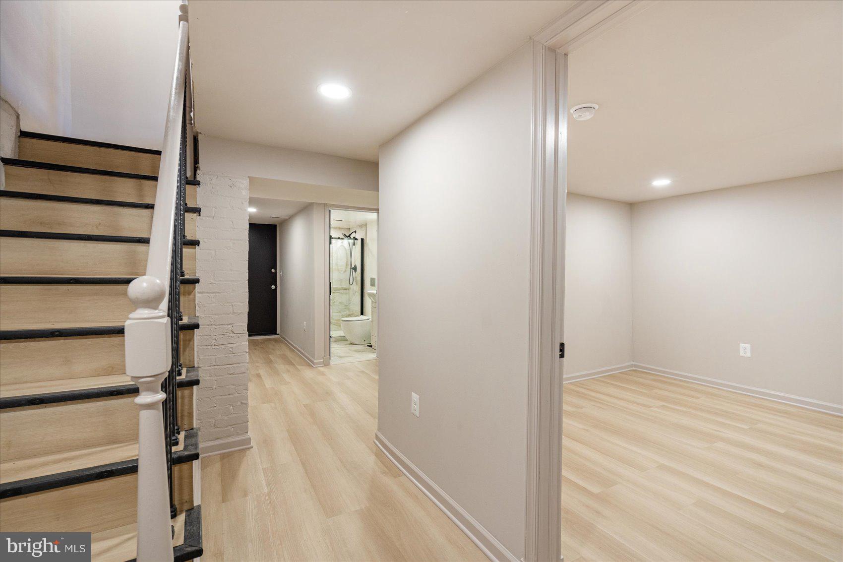 ARLINGTON - Residential