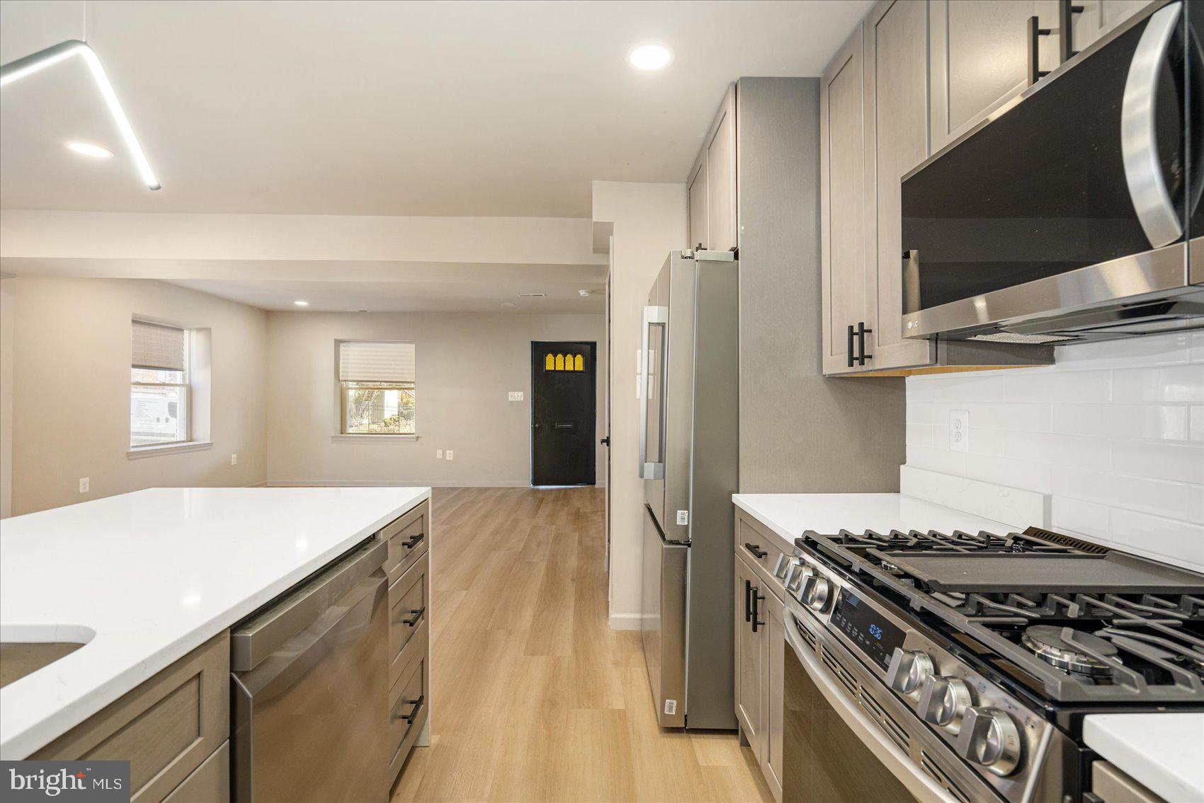 ARLINGTON - Residential