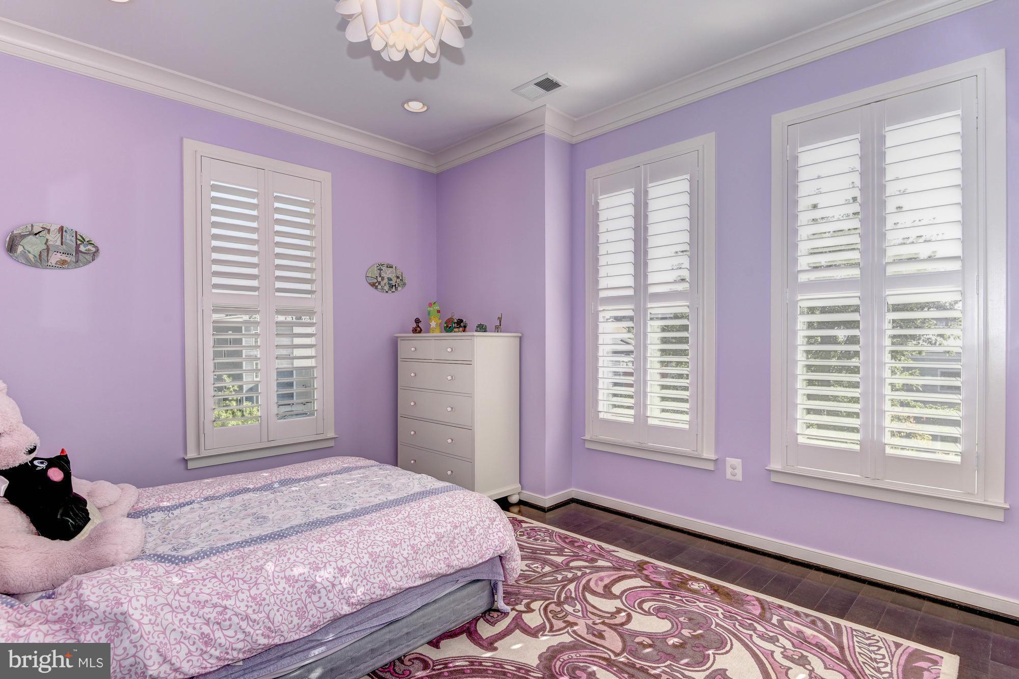 JAMES BLAND HOMES - Residential Lease