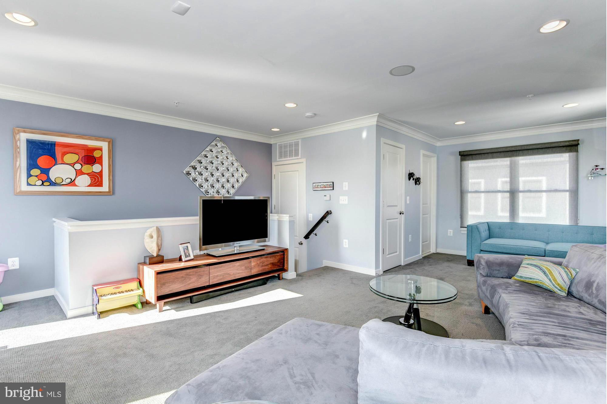 JAMES BLAND HOMES - Residential Lease