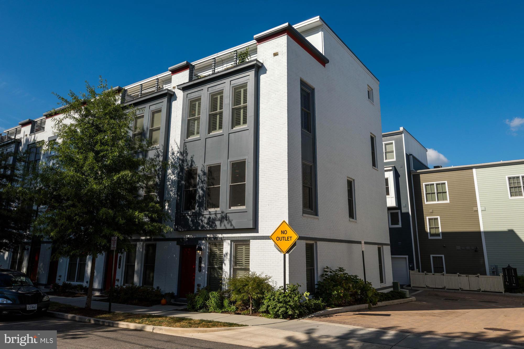 JAMES BLAND HOMES - Residential Lease