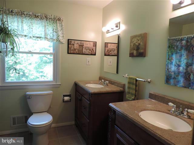 ADAMS HEIGHTS - Residential