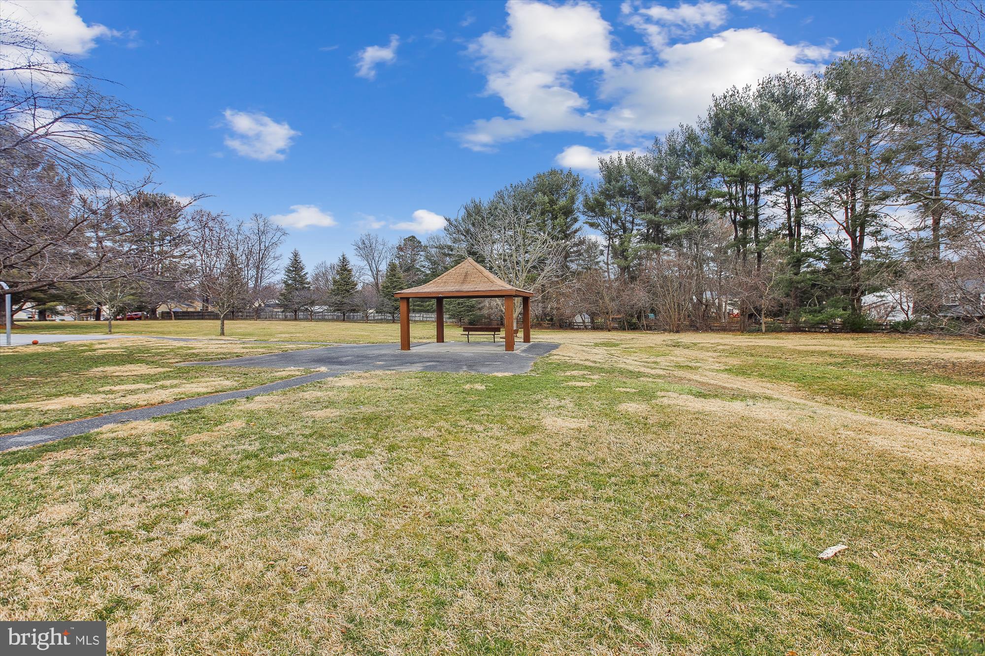 OATLAND FARM - Residential