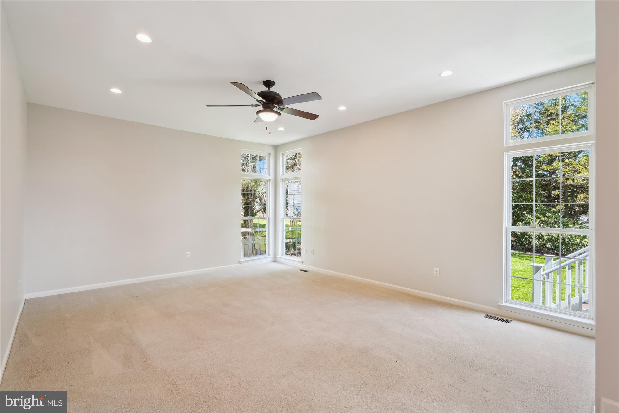 OATLAND FARM - Residential