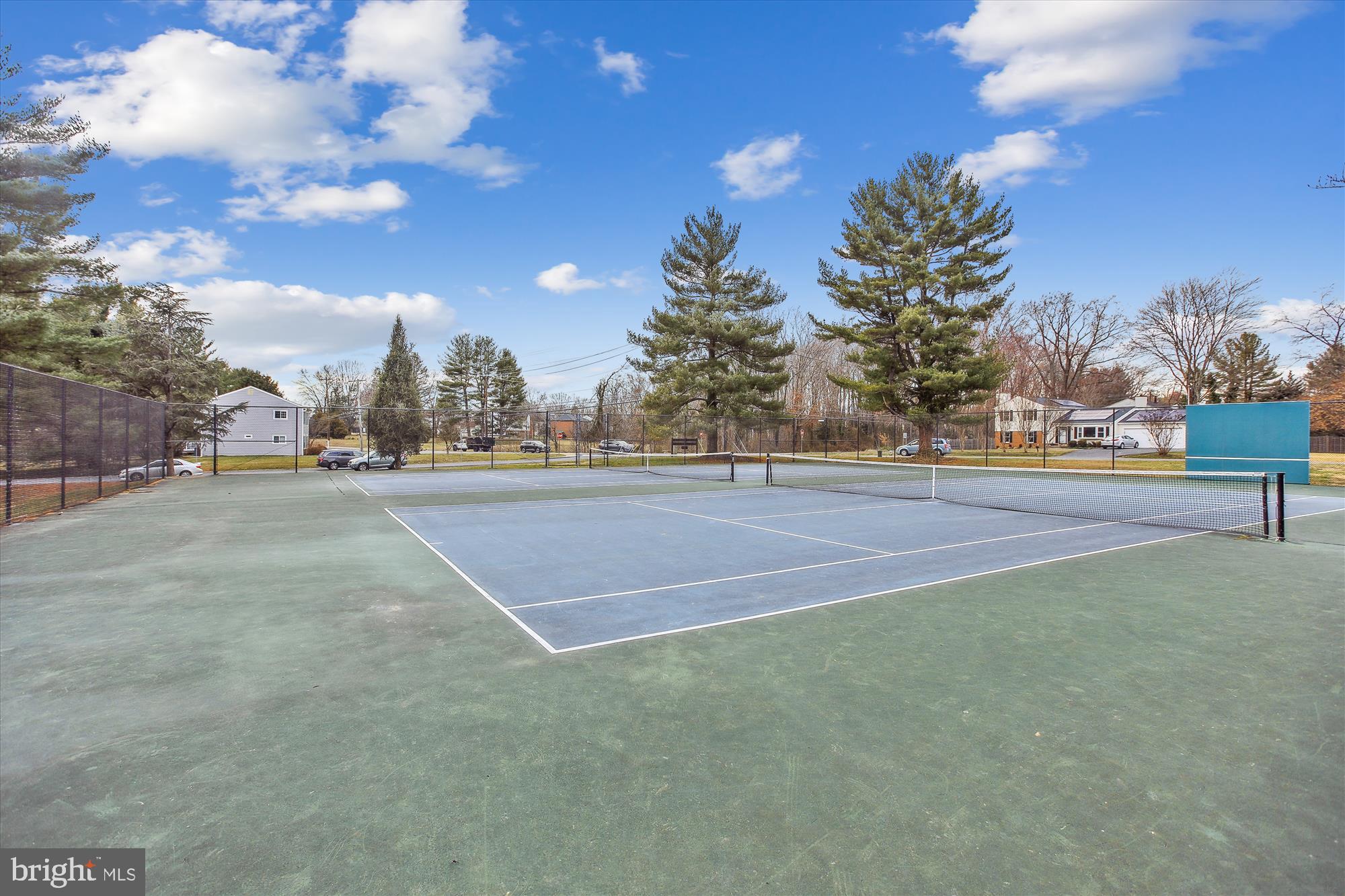 OATLAND FARM - Residential