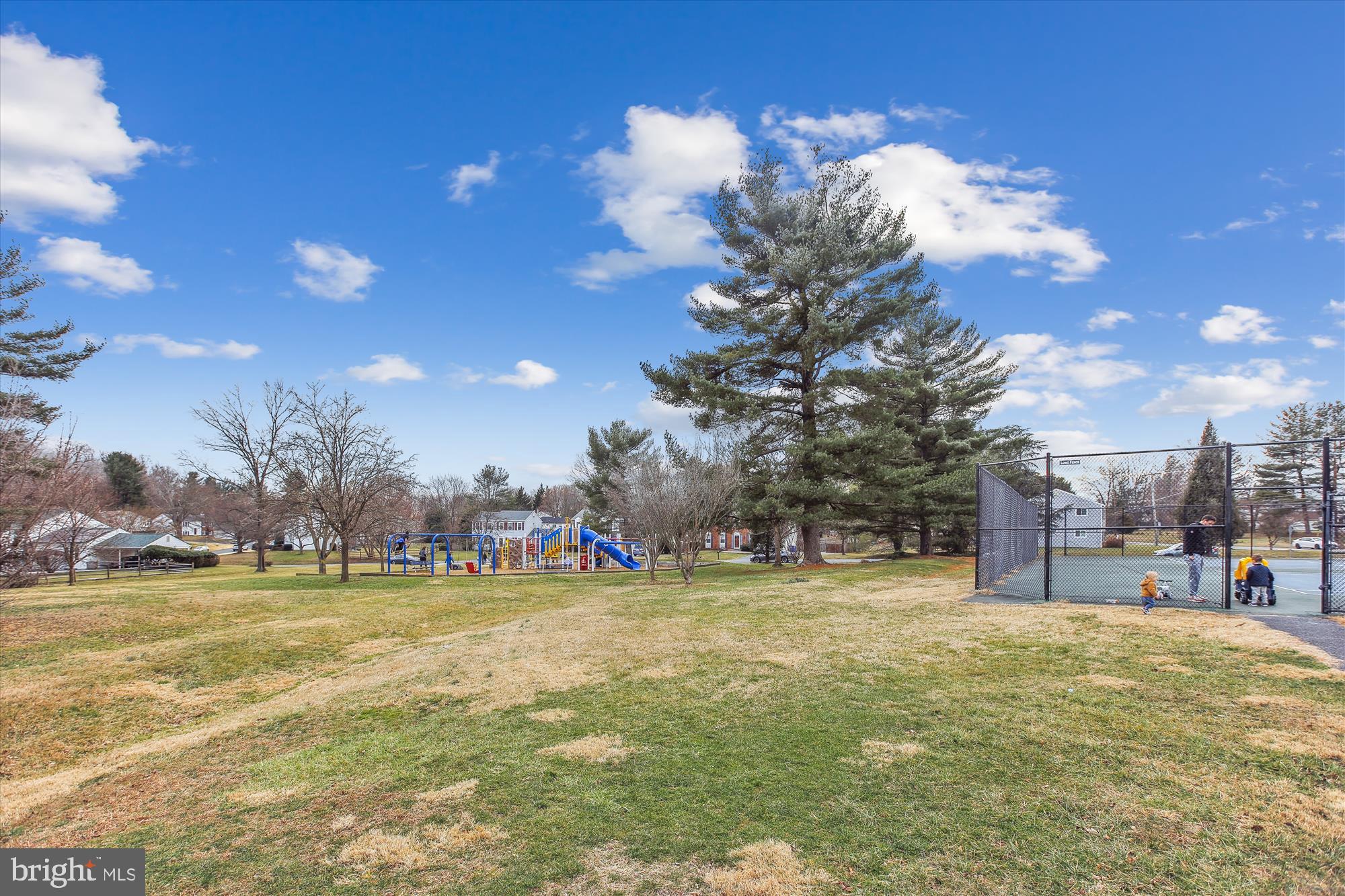 OATLAND FARM - Residential