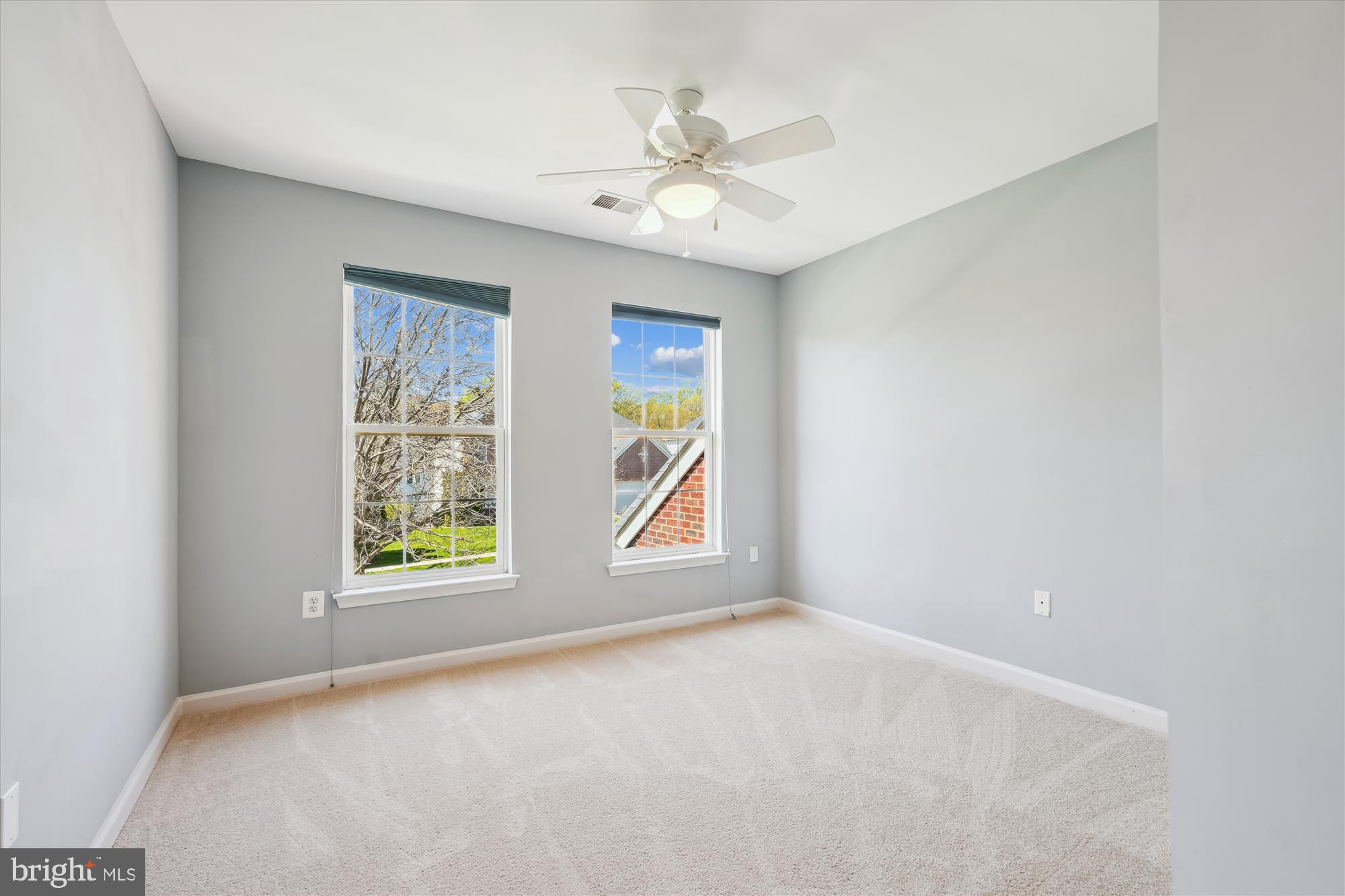 OATLAND FARM - Residential