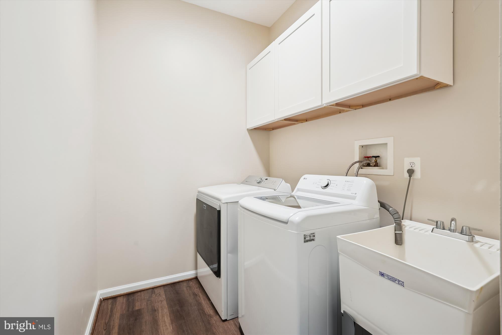 OATLAND FARM - Residential