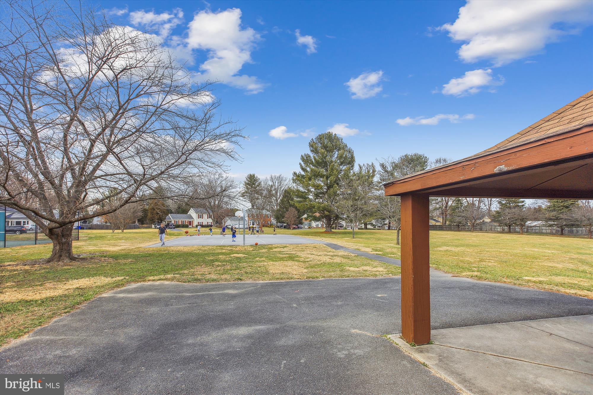 OATLAND FARM - Residential