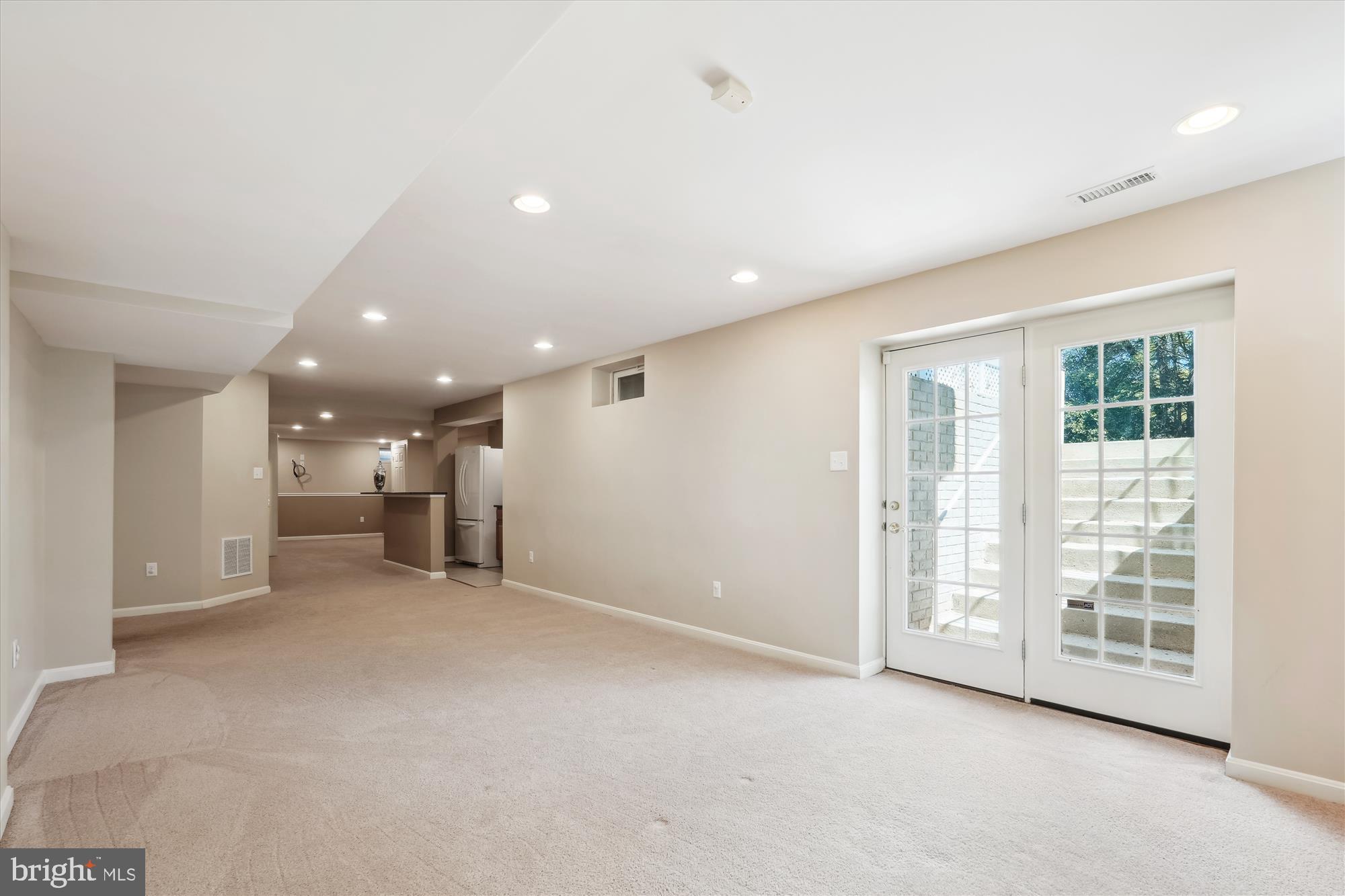 OATLAND FARM - Residential