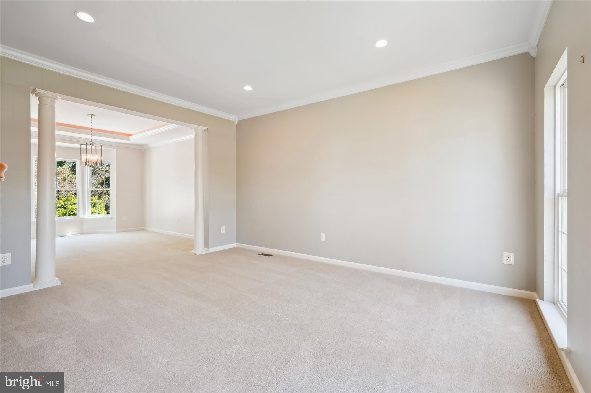 OATLAND FARM - Residential