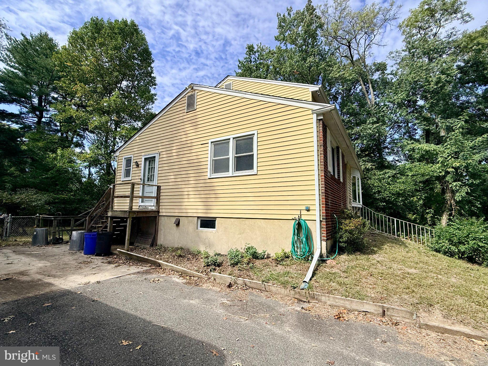 12 W ATLANTIC AVENUE