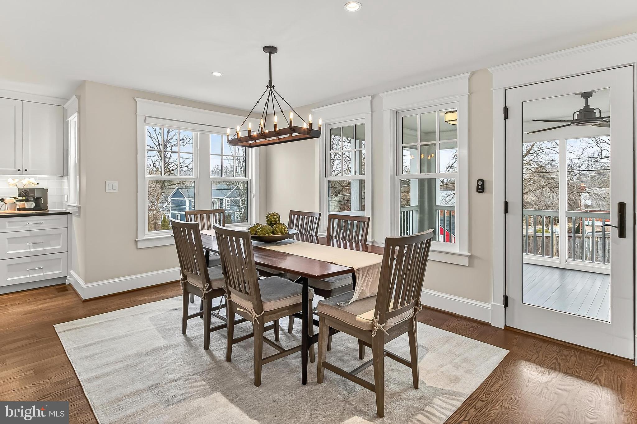 WHISTLING PINES - Residential