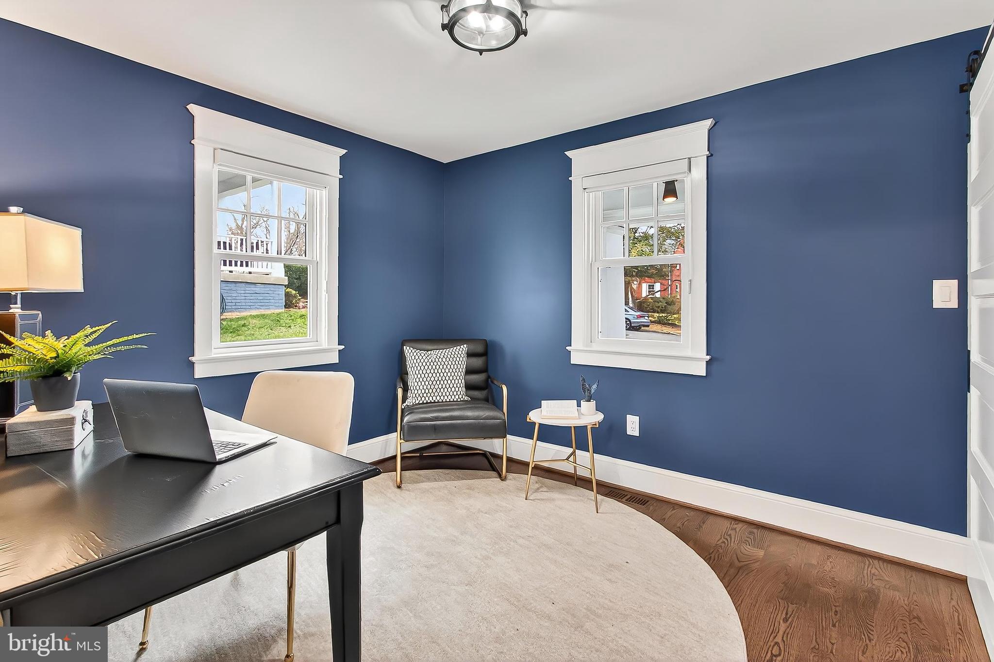 WHISTLING PINES - Residential