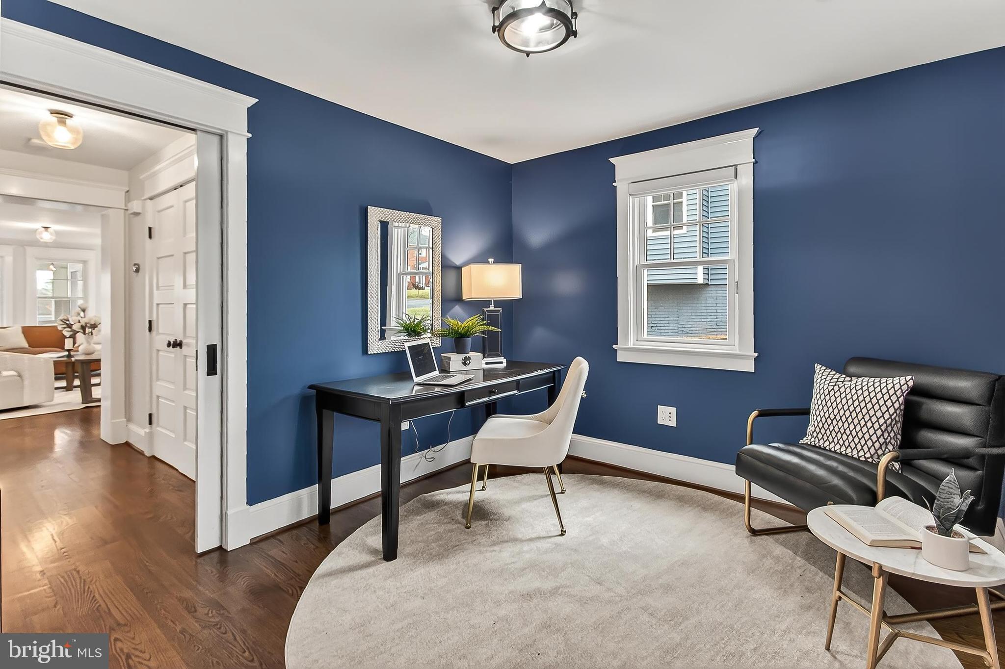 WHISTLING PINES - Residential