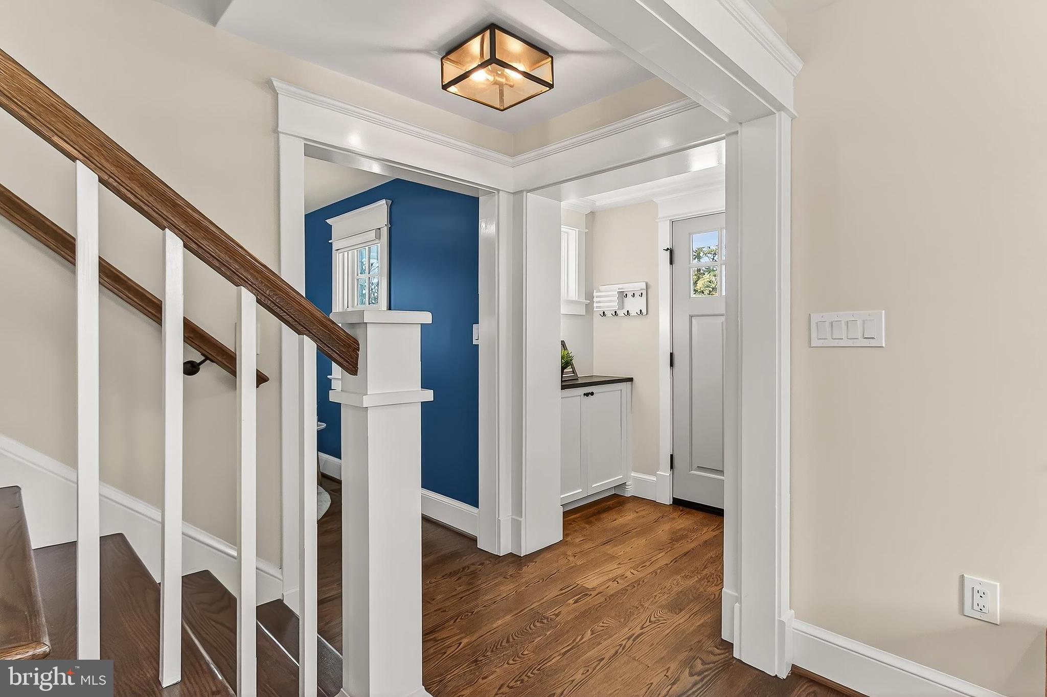 WHISTLING PINES - Residential