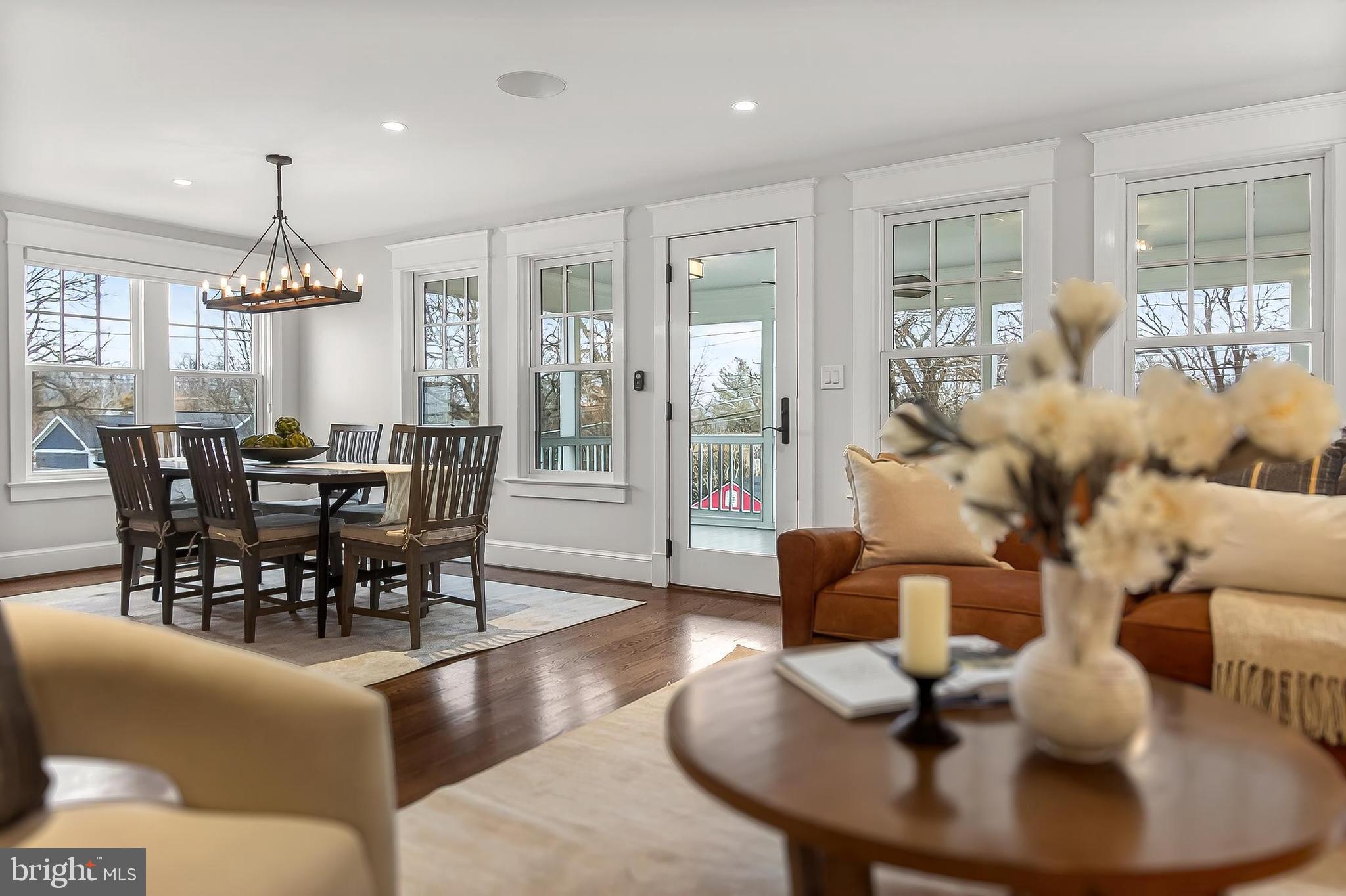 WHISTLING PINES - Residential