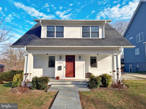 1007 N SYCAMORE STREET FALLS CHURCH VA 22046