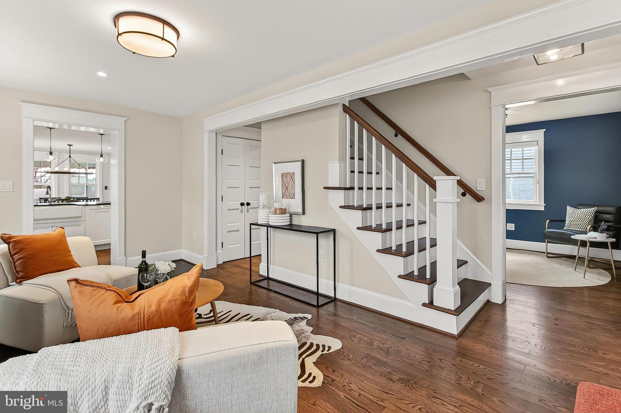 WHISTLING PINES - Residential