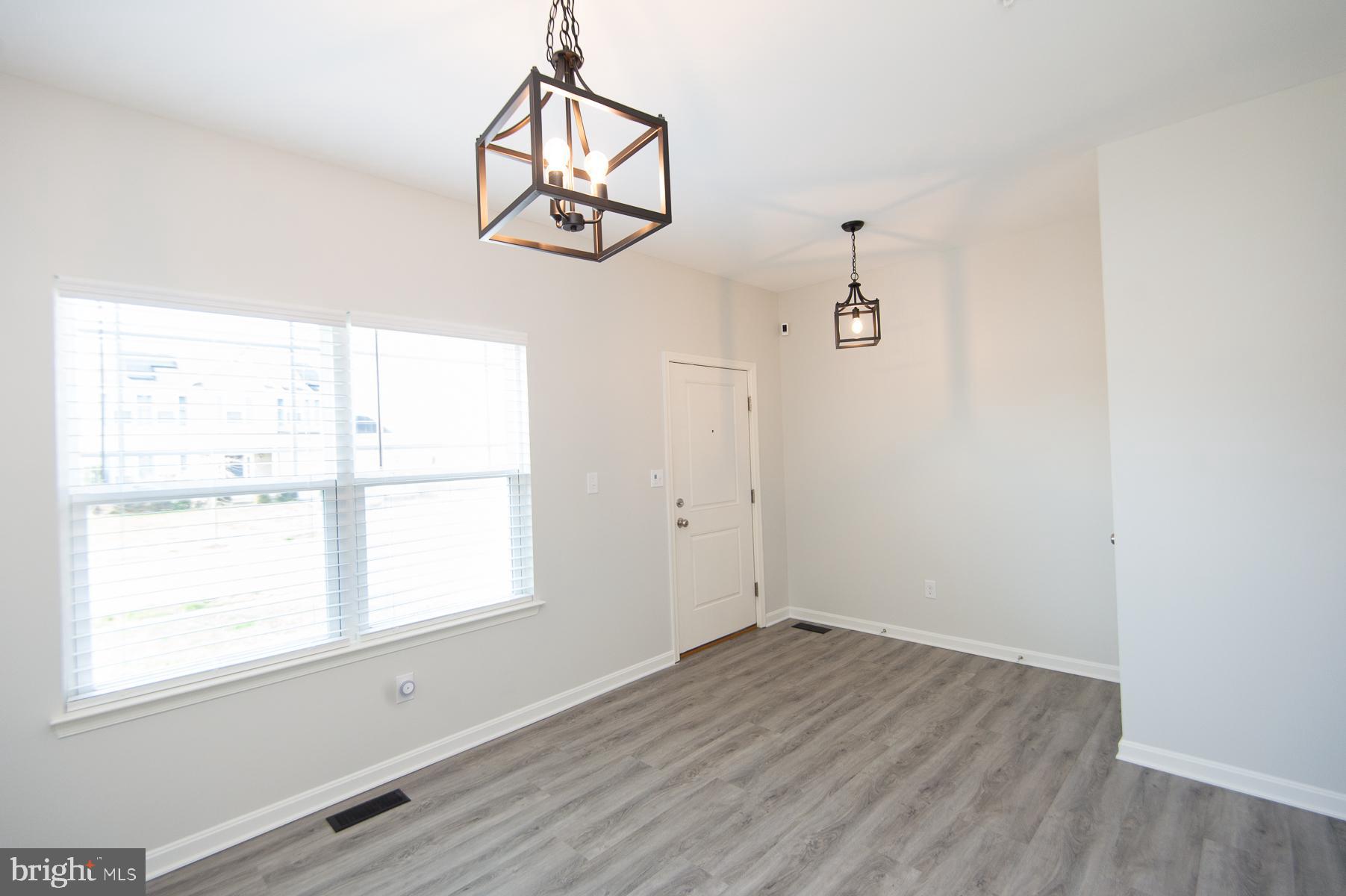 138 REGULATOR DRIVE N