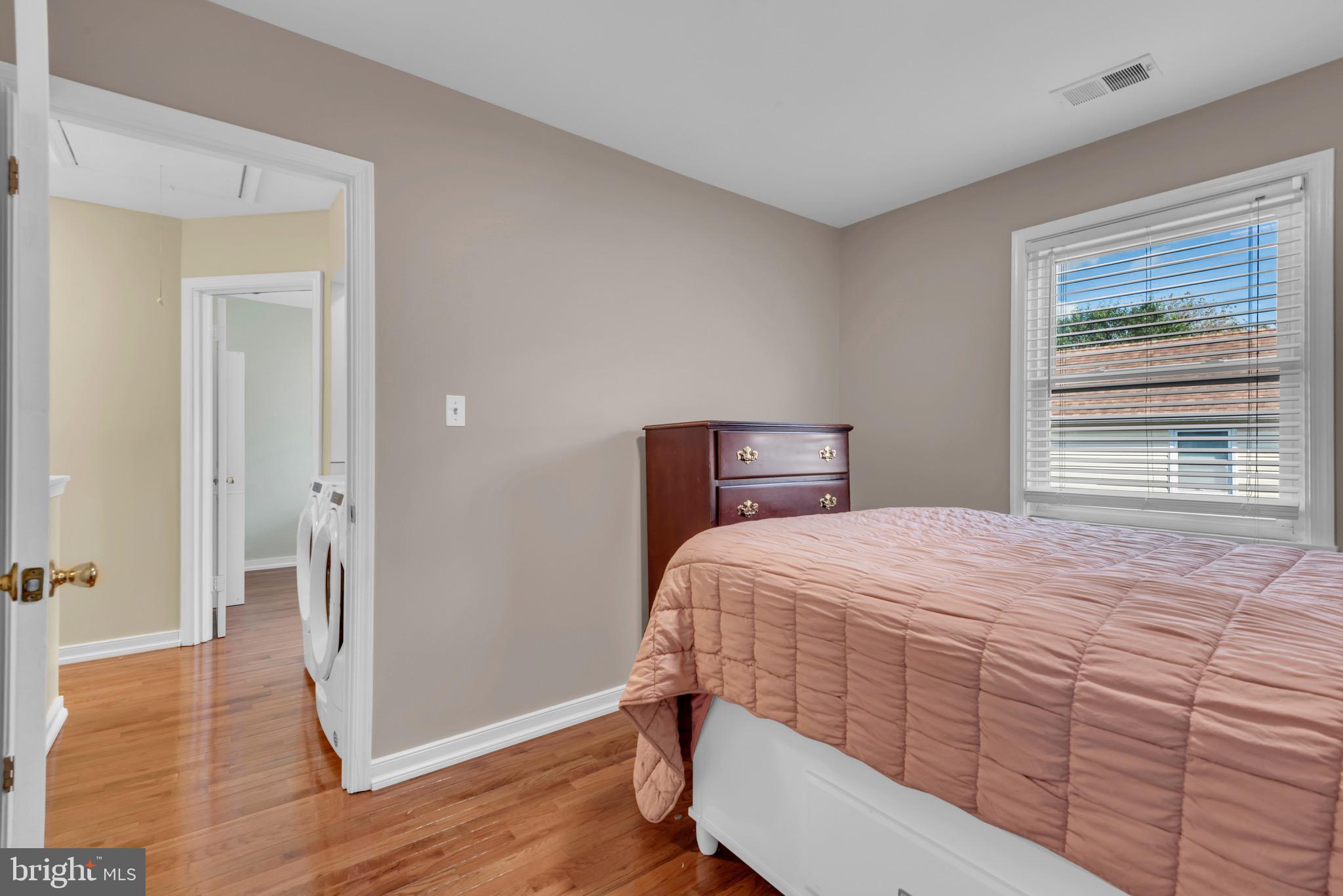 STRATFORD DOWNS - Residential