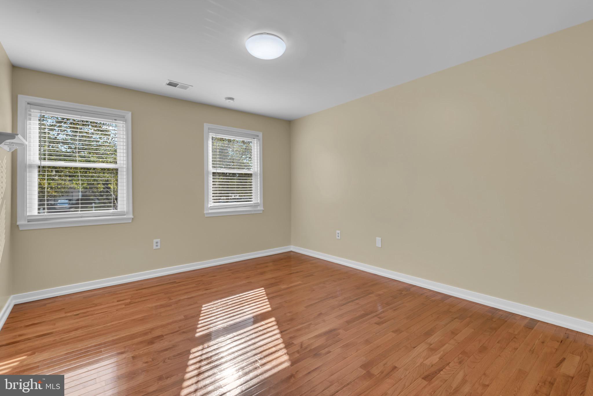 STRATFORD DOWNS - Residential