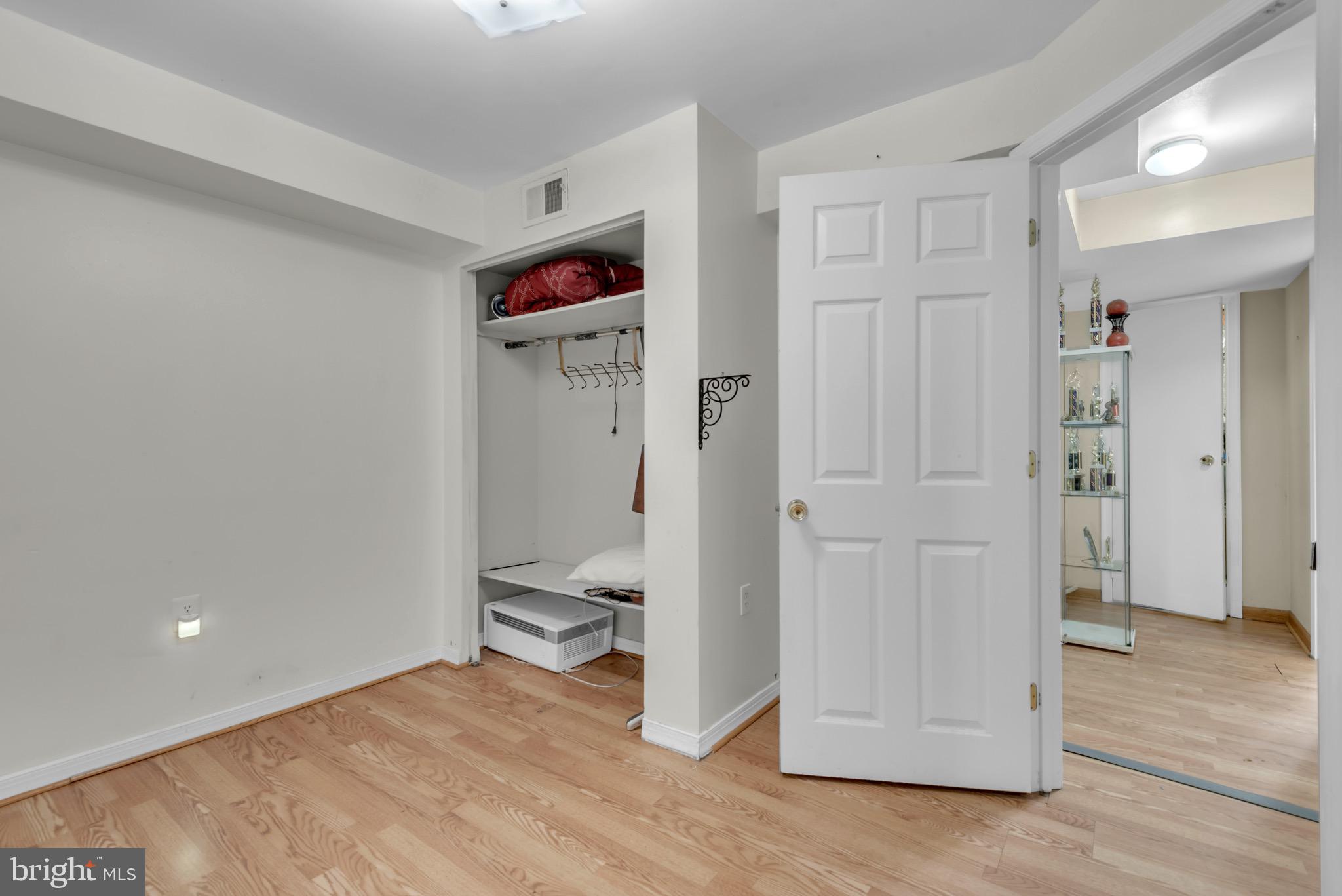 STRATFORD DOWNS - Residential