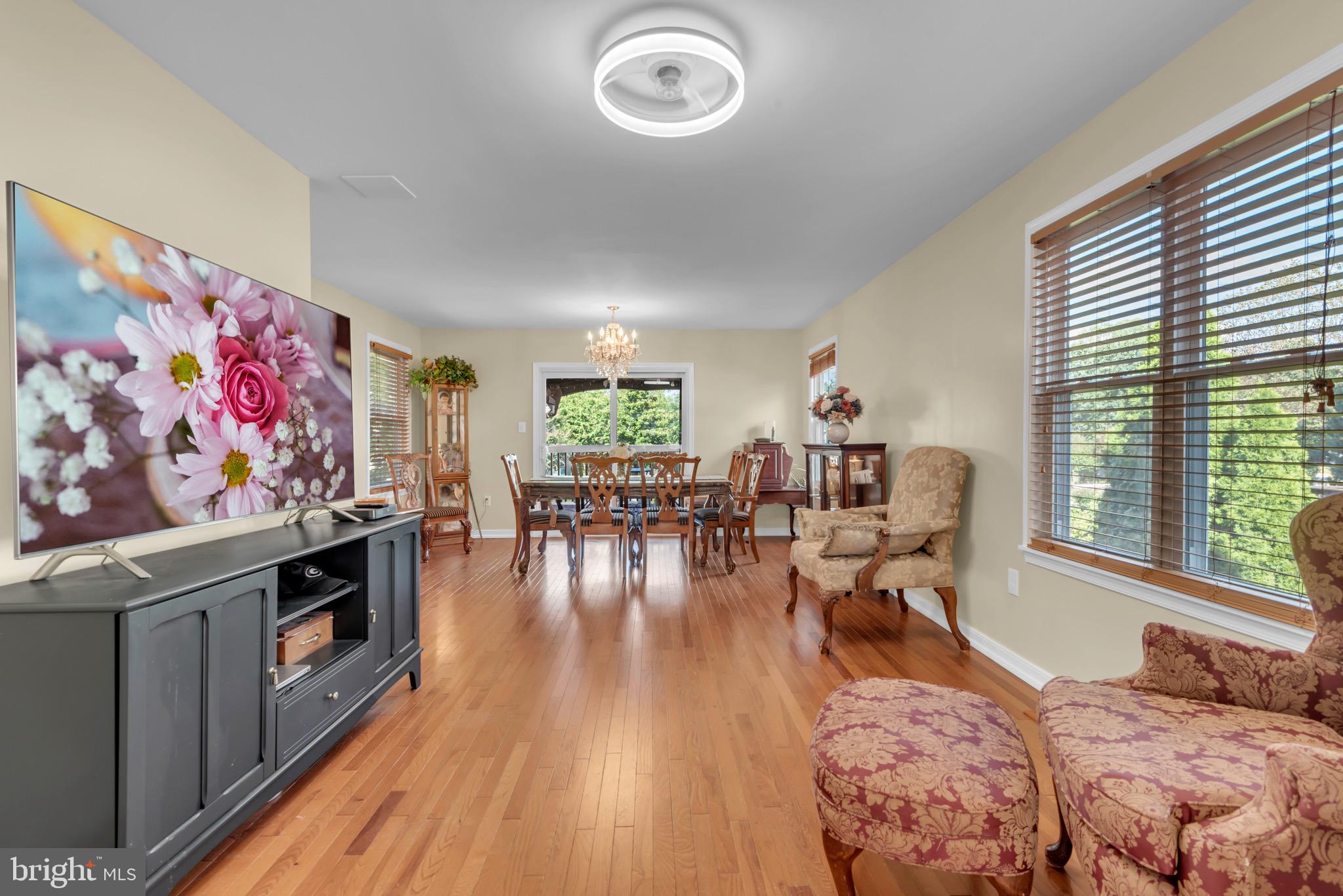 STRATFORD DOWNS - Residential