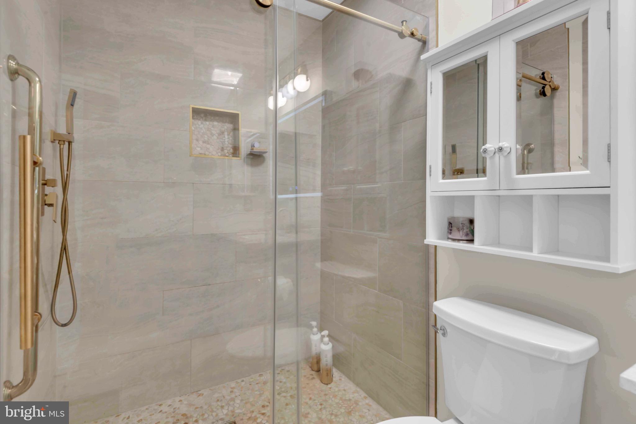 STRATFORD DOWNS - Residential